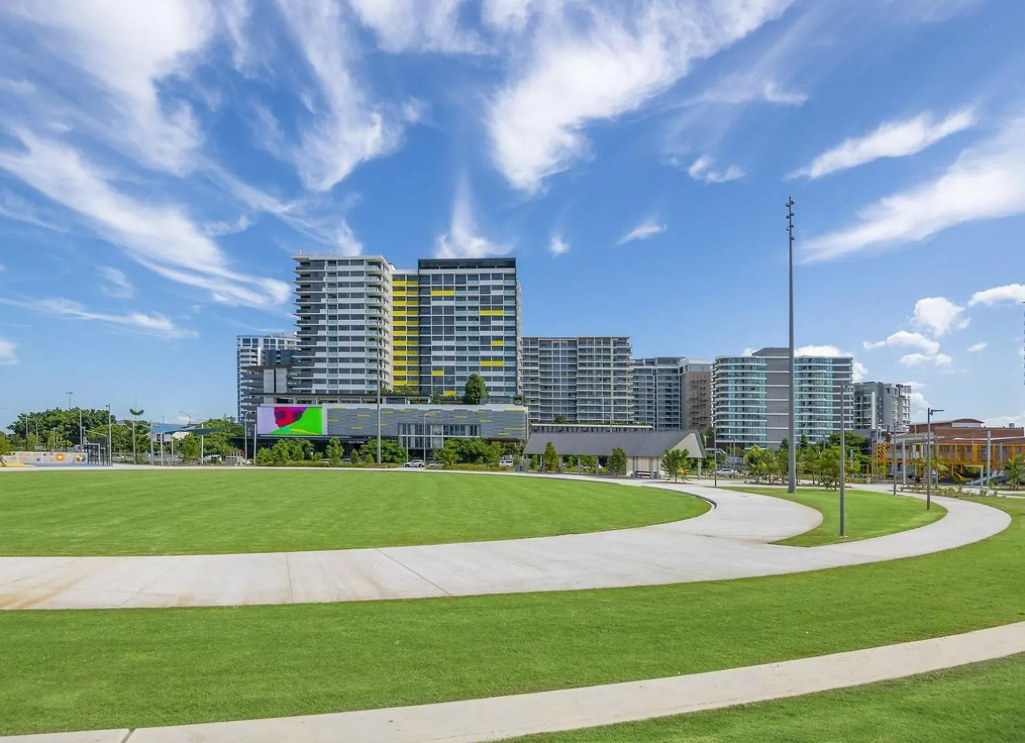 Spacious Portside Apt With Car Park, Bath And Balcony Brisbane Australien